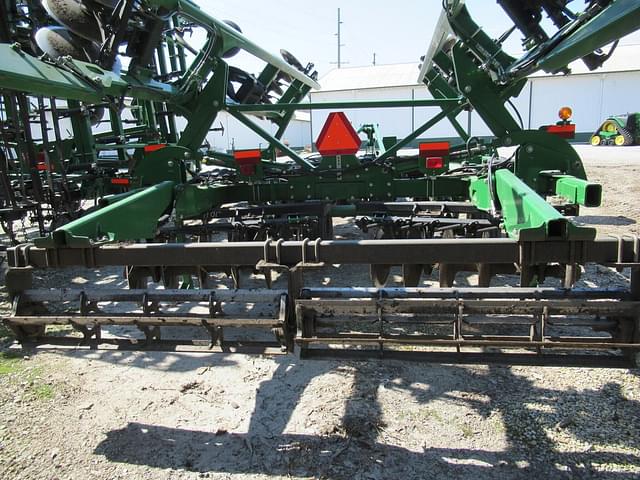 Image of John Deere 2720 equipment image 1