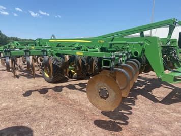 Main image John Deere 2730