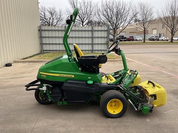 Image of John Deere 2750 equipment image 3