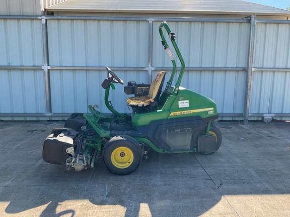 Image of John Deere 2750 Primary image