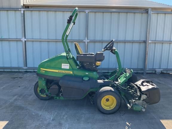 Image of John Deere 2750 equipment image 2