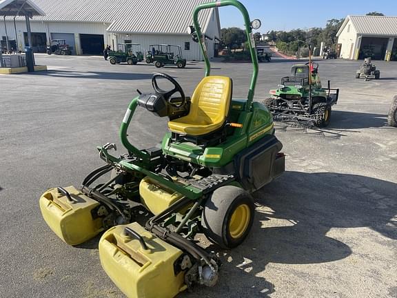 Image of John Deere 2750 equipment image 2