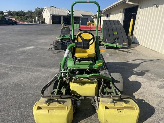 Image of John Deere 2750 equipment image 3