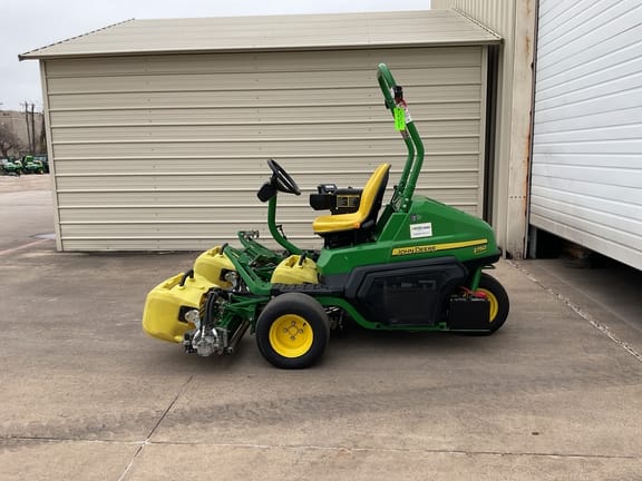 Main image John Deere 2750