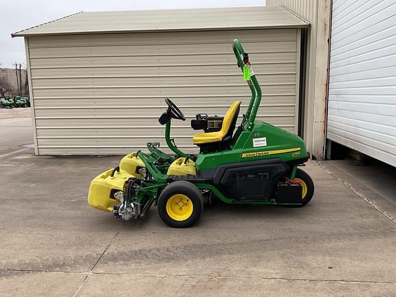 Image of John Deere 2750 Primary image