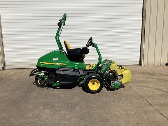 Image of John Deere 2750 equipment image 3