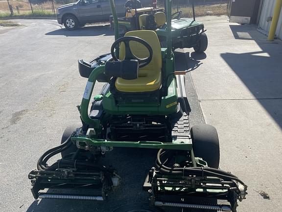 Image of John Deere 2750 equipment image 3