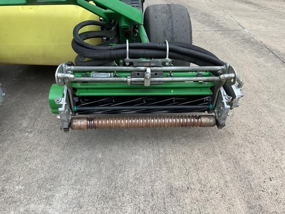 Image of John Deere 2750 equipment image 4