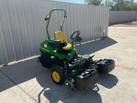 Image of John Deere 2750 equipment image 3