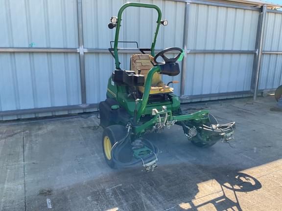 Image of John Deere 2750 equipment image 4