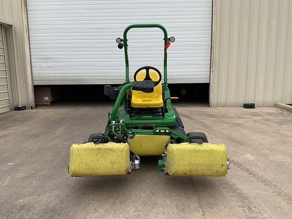 Image of John Deere 2750 equipment image 2