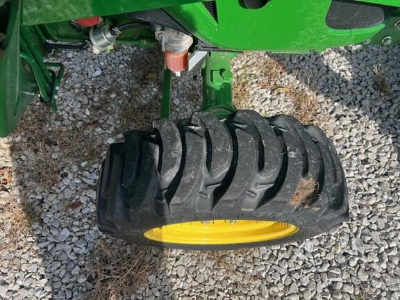 Image of John Deere 3025D equipment image 4