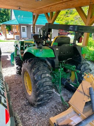 Image of John Deere 3025D equipment image 2