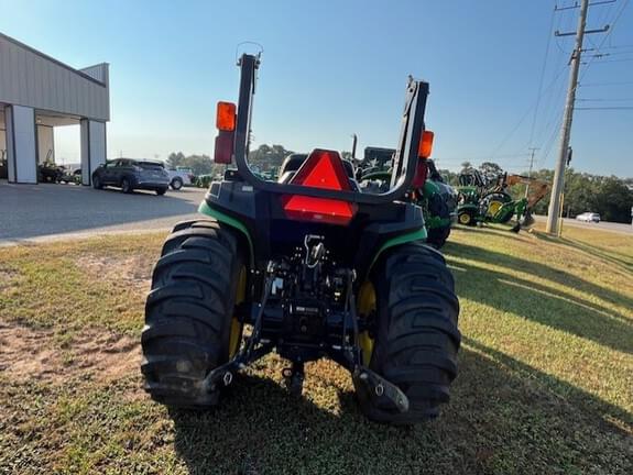 Image of John Deere 3025E equipment image 3