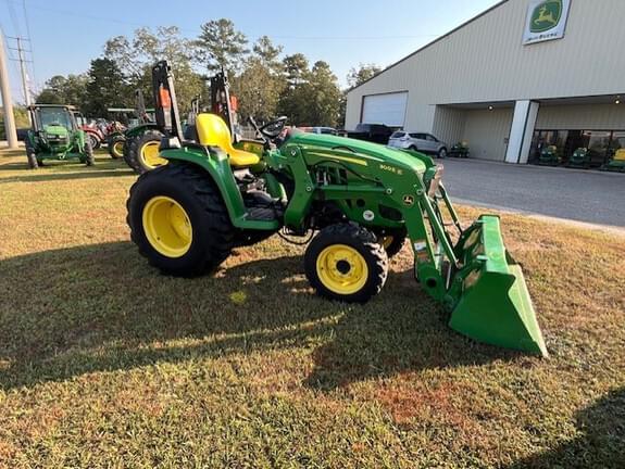 Image of John Deere 3025E equipment image 2