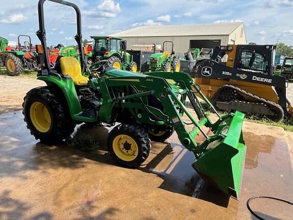Image of John Deere 3025E equipment image 3