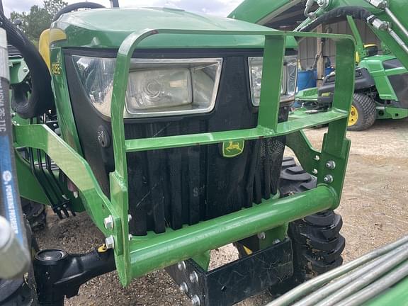 Image of John Deere 3025E equipment image 2