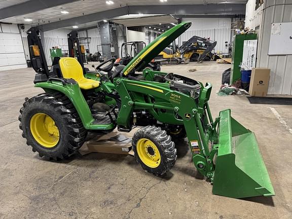 Image of John Deere 3025E Primary image