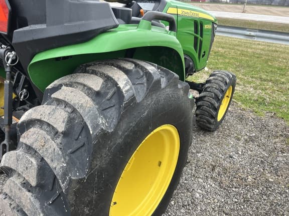 Image of John Deere 3025E equipment image 4