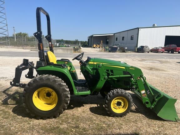 Main image John Deere 3025E
