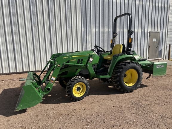 Image of John Deere 3025E equipment image 1