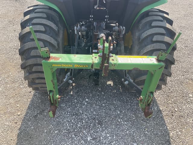 Image of John Deere 3025E equipment image 4