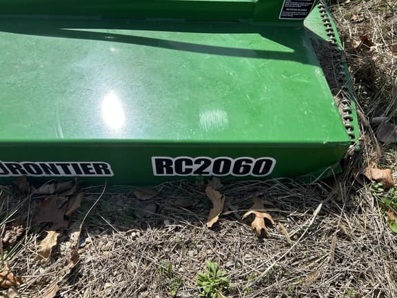 Image of John Deere 3025E equipment image 2