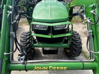 Image of John Deere 3025E equipment image 2