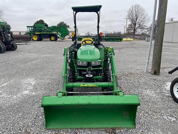 Image of John Deere 3032E equipment image 2