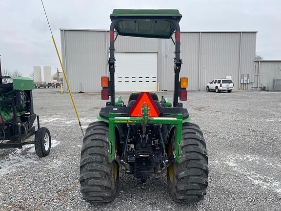 Image of John Deere 3032E equipment image 3