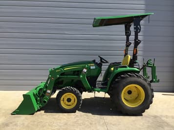 Main image John Deere 3032E