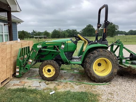 Image of John Deere 3032E Primary image