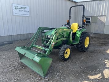 Main image John Deere 3032E