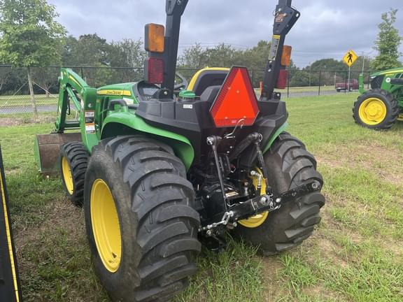 Image of John Deere 3032E equipment image 2