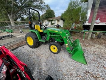 Main image John Deere 3032E