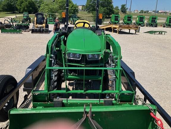 Image of John Deere 3032E equipment image 3