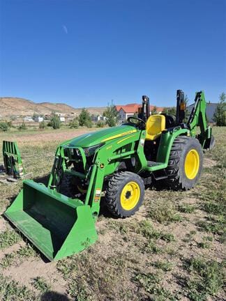 Main image John Deere 3032E