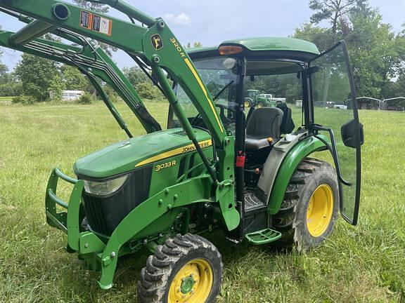 Image of John Deere 3033R equipment image 1