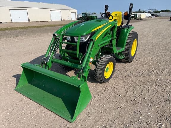Image of John Deere 3033R Primary image