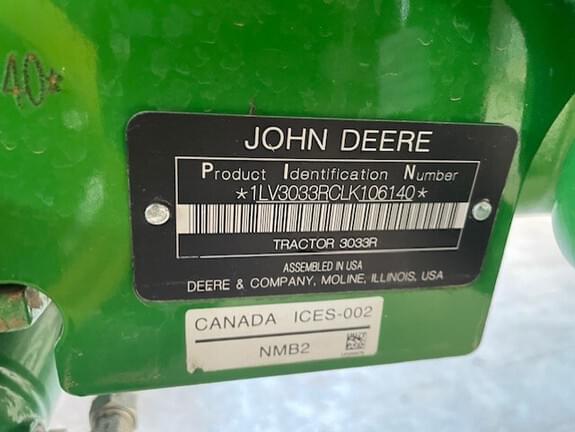 Image of John Deere 3033R equipment image 2