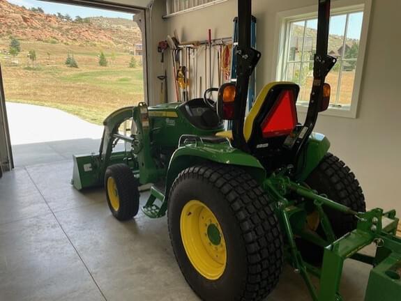 Image of John Deere 3033R Primary image