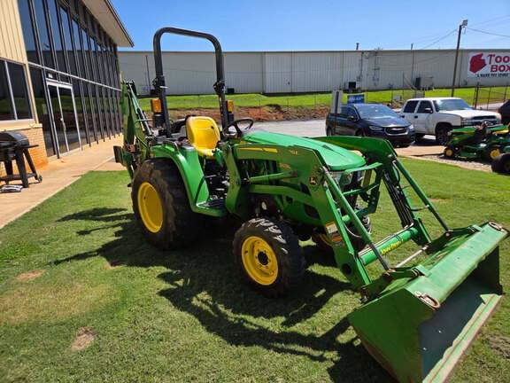 Image of John Deere 3038E equipment image 4