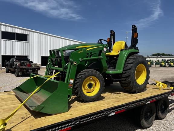 Image of John Deere 3038E equipment image 2