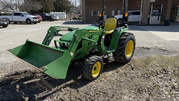 Main image John Deere 3038E