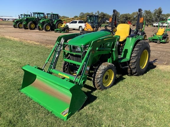 Main image John Deere 3038E