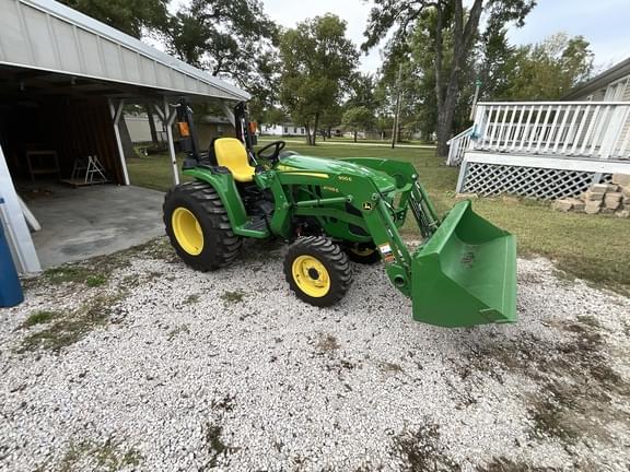 Image of John Deere 3038E equipment image 2