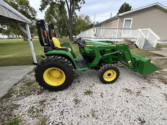 Image of John Deere 3038E equipment image 3