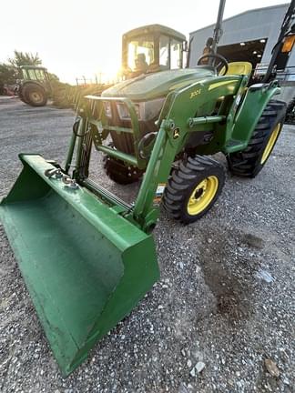 Image of John Deere 3038E equipment image 2