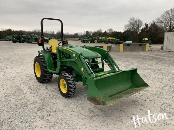 Main image John Deere 3039R