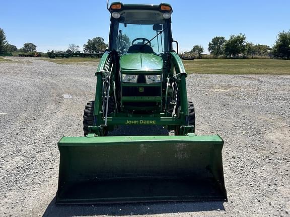 Image of John Deere 3039R equipment image 2